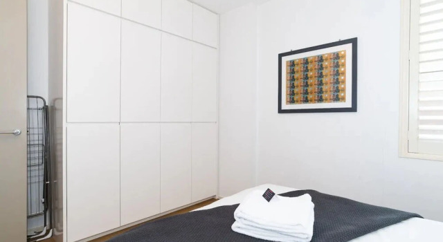 2 Bedroom Apartment with Bay View