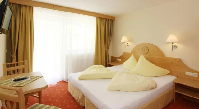 Апартаменты с 4 комнатами Hotel Appart Peter