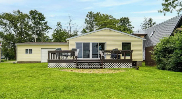 Коттедж Waterfront Chautauqua Lake Home w/ Deck & Grill!