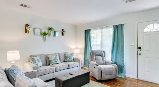 Коттедж 7 Mi to Dtwn: Family-friendly Augusta Home w/ Yard
