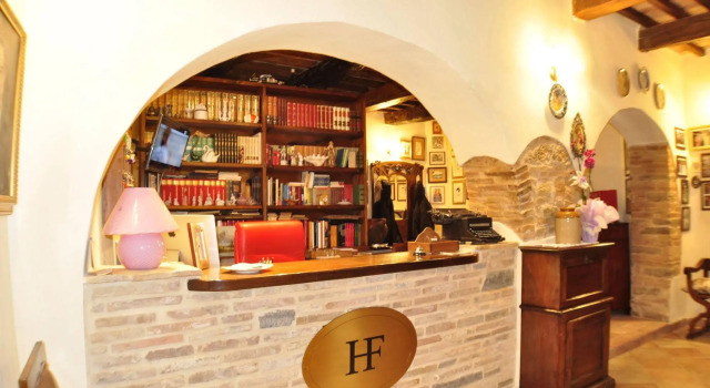 Hotel Fioriti, Rezervovat Hotel  