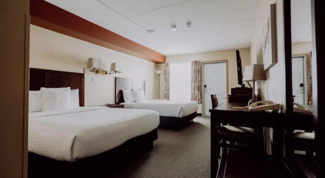 Двухместный номер Standard с видом на озеро La Place Rendez-Vous Hotel