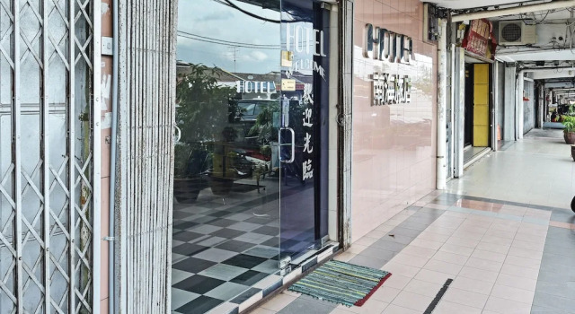 OYO 90806 Rumah Tumpangan Laut Selatan, Rezervasyon Otel Senai Johore
