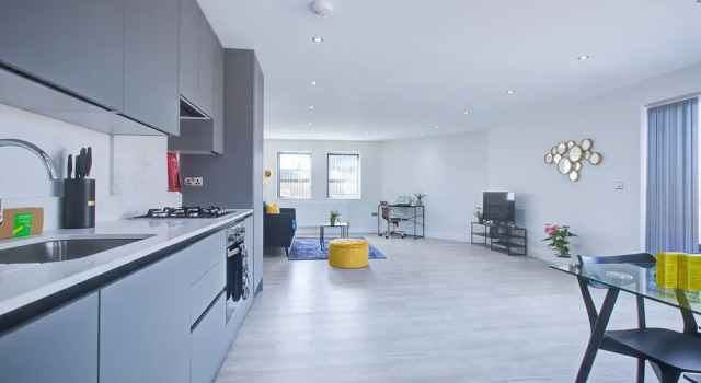 Апартаменты Executive Hybrid Resi - Uxbridge, On-site CAR or VAN parking, near London Heathrow Airport