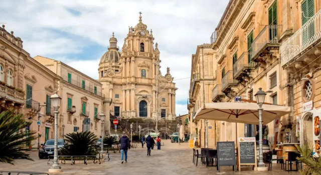 Apartment with one bedroom in Ragusa with wonderful city view and WiFi 22 km from the beach, Book Apartment Hotels in Sicily with Parking, Parking