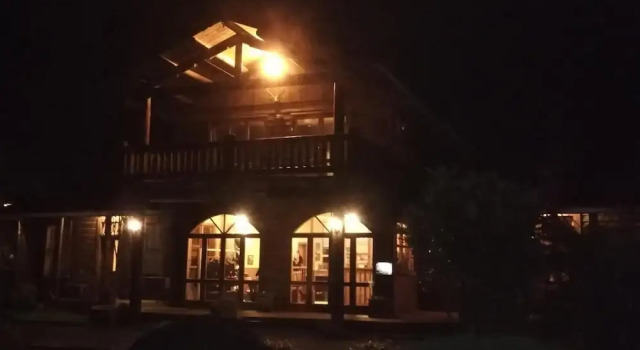 Mountain Heights Lodge, Prenota Hotel Waimarino Nuova Zelanda