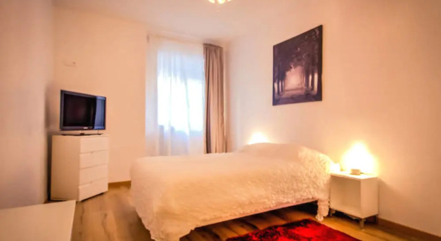Nice 2 Rooms in European District, Забронировать Отель Страсбург Strasbourg Eurometropole, рядом с Церковь Св. Мадлен