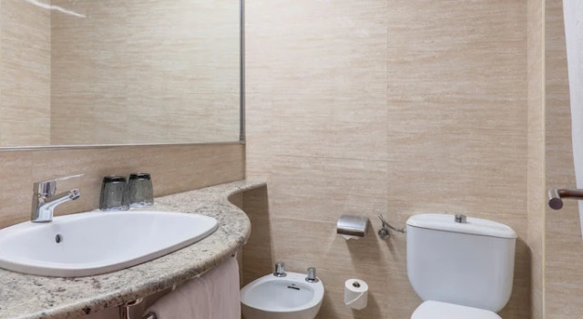 Трёхместный номер Standard с балконом Prestige Victoria