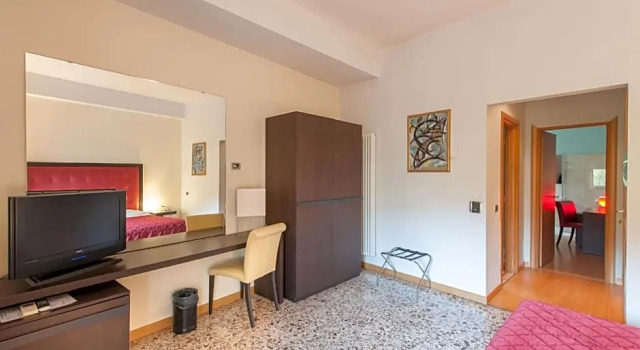 Номер Standard с балконом Hotel Piazza Marconi