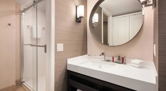 Четырёхместный номер Executive Colorado Springs Marriott