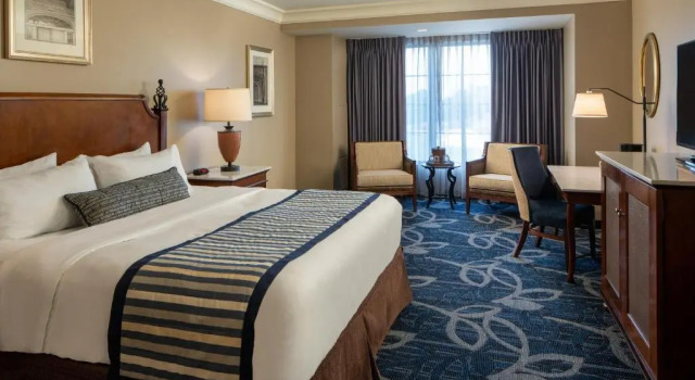 Номер Deluxe Paragon Casino Resort