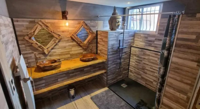 Rêves de vie, appartement vue mer, piscine non chauffée et spa privatifs, Забронировать Курортный отель Курортные отели Кассис, рядом с Пляж Кассис, Курортный отель