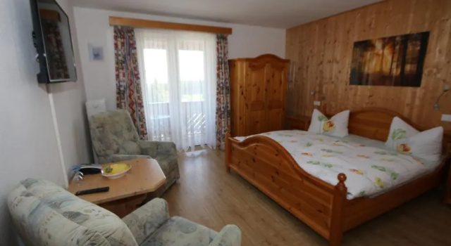 Двухместный номер Standard с балконом Hotel Charlott