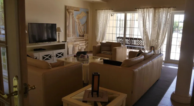 Villa with pool children Very welcome Algarve Portugal for 10 people, Reserva ahora Villa Quarteira Sotavento