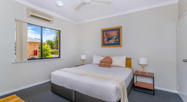 Люкс Executive Comfort Inn & Suites Karratha