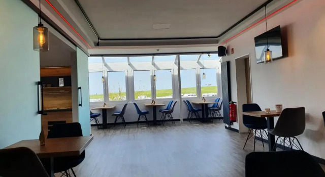 Strandhotel Neuharlingersiel, Забронировать Отель Отели Нойхарлингерзиль с парковкой, рядом с Ferry Terminal Neuharlingersiel, Парковка