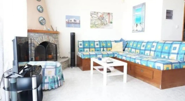 Amazing Beach House ,100sqm, In front of the Sea!