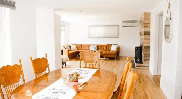 Бунгало Deluxe Naramata Courtyard Suites