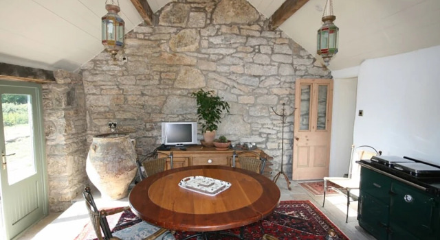 Ty Felin, Book Hotel Llangoed 