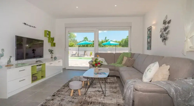 Вилла с 3 комнатами с балконом Villa Summer house