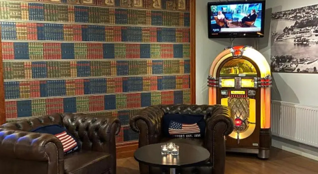 Park Hotel Motala, Забронировать Отель Отели Мутала с парковкой, Парковка