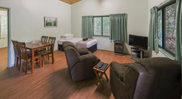 Chambers Wildlife Rainforest Lodges, Rezervasyon Otel Lake Eacham Queensland