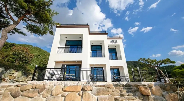 Yesu I am Roof Pension, Reserva ahora Hotel Yeosu Jeolla del Sur