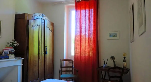 La Maison sur la Colline, Rezervasyon Otel Mauroux oteller ve konaklama yerleri, Otel