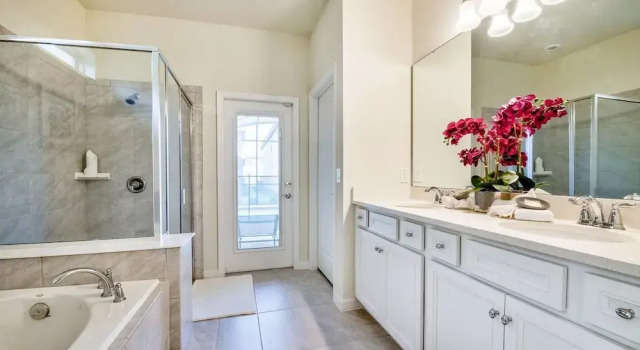 Коттедж Stylish and Stunning 5BD Pool Home in Solterra - #5st452