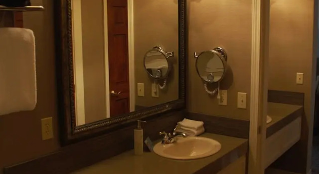 Doppel Suite Keller Pine Ridge Inn