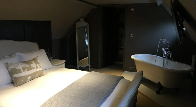 Номер Luxury The Lion Hotel - Pub & Restaurant