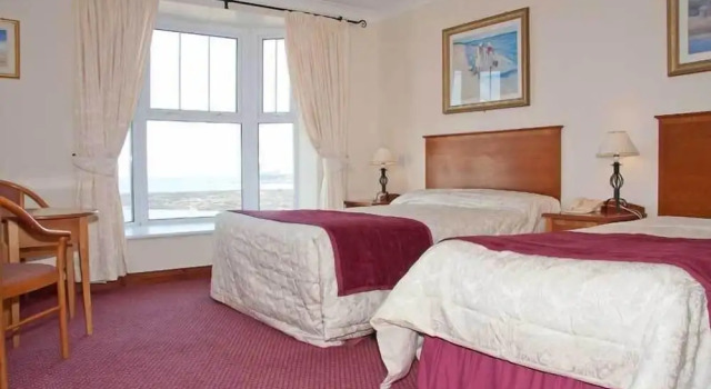 Двухместный семейный номер Standard с видом на море Fitzgeralds Hotel