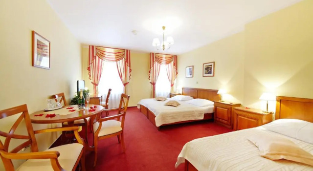 Трёхместный номер Standard Hotel Podhrad