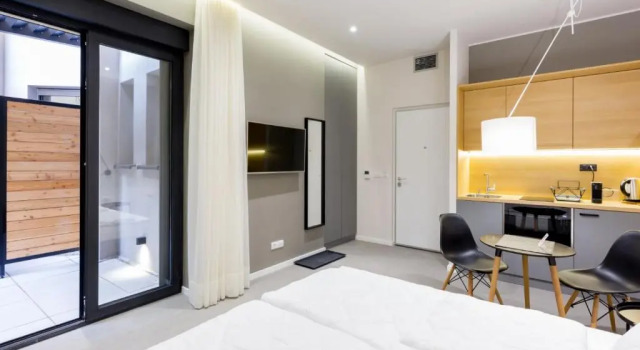 Студия Teanna Lux Apartments