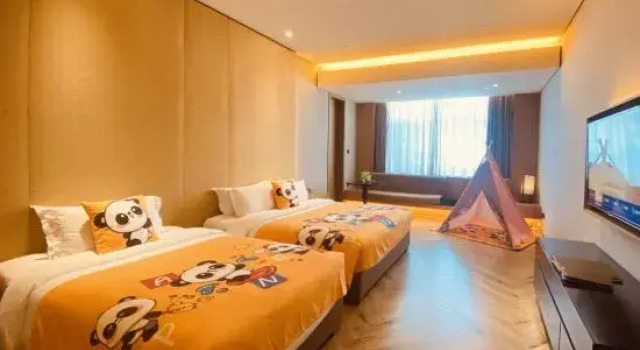Семейный тент New Beacon Yunman Internation Hotel (Yingshan  Chaxiang Small Town)