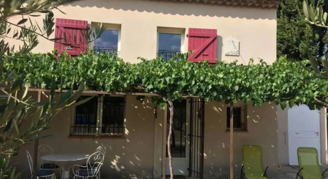 House With one Bedroom in Roquemaure, With Enclosed Garden and Wifi, Prenota Casa vacanze Cottage a Roquemaure, Cottage