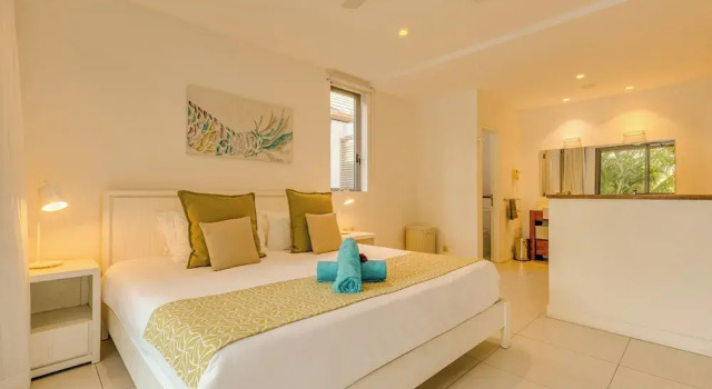 Номер Deluxe West Island by Horizon Holidays