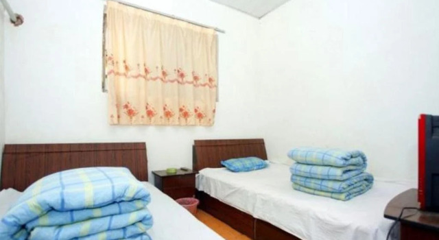 Shuanyuan Hotel, Varaa Hotelli Linyi Shandong