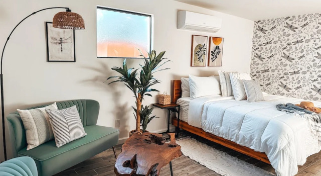 The Yucca Hotel, Забронировать Отель Отели Дезерт-Хот-Спрингса 3 звезды, рядом с Спа-отель Miracle Springs, 3*