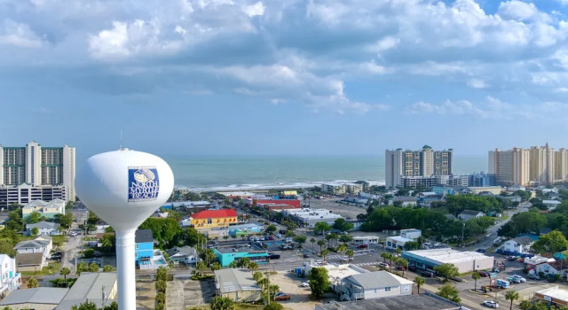 Номер Standard с 4 комнатами с балконом Ocean Bay Club 1404 4 Bedroom Condo by RedAwning