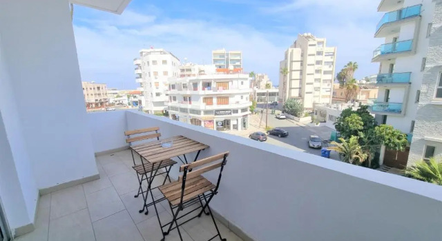 Номер Deluxe Comfy and Exquisite ROOMS in a Shared 3BR Apartment Near Main Harbor, City Center