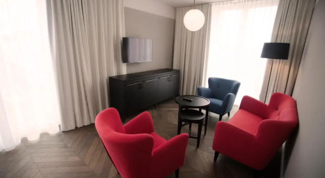 Полулюкс Hotel Caroline