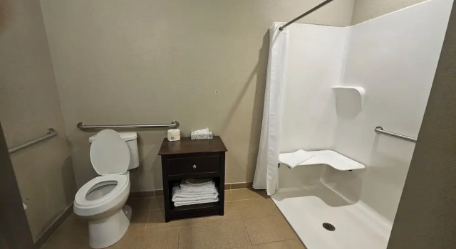 Четырёхместный номер Economy Heritage Place Hotel and Suites