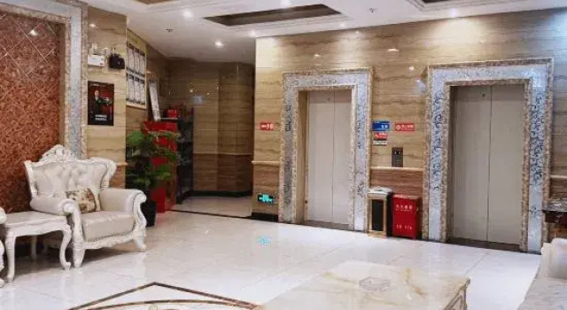 Kaili Kaige Grand Hotel (Kaili High-speed Railway South Station), Prenota Hotel Hotel a Qiandongnan con parcheggio, Parcheggio