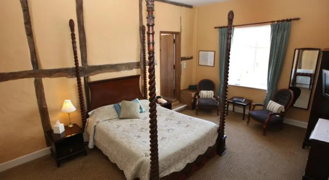 Walletts Court Dover Spa Hotel