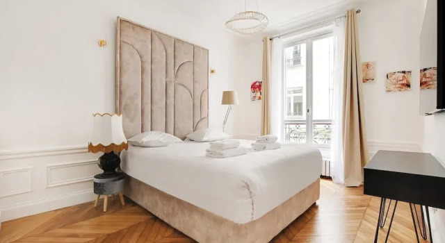Superb Apartment - 3bd/8p - Arc de Triomphe, Забронировать Апартаменты/квартира Отели Парижа с парковкой, рядом с Свято-Троицкий собор и Русский православный духовно-культурный центр, Парковка