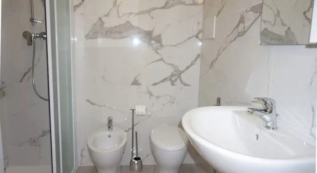 Апартаменты c 1 комнатой Lovely Flat With Balcony