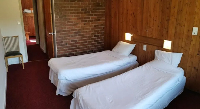 Les Lores, Prenota Hotel Hotel a Alvernia con parcheggio, Parcheggio