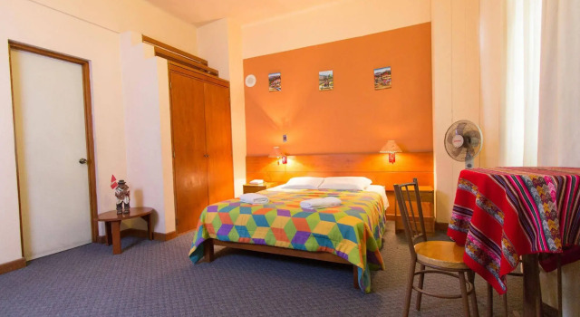 Hostal Bonbini, Boek Hostel Lima Provincia de Lima