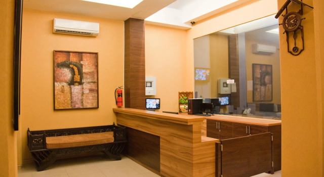 Hotel Rumah Shinta, Забронировать Отель Отели Джакарты 3 звезды, рядом с Glodok Market, 3*